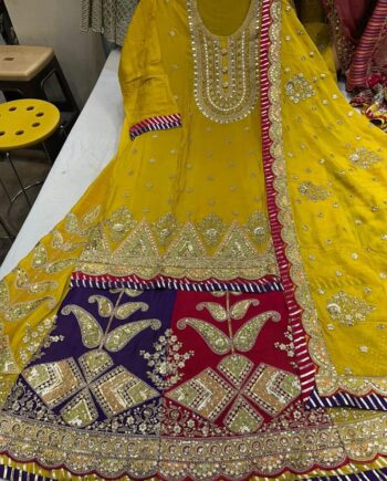 Chinon lehenga 3 Pc Set its is semi stitched you can make your own size shirt